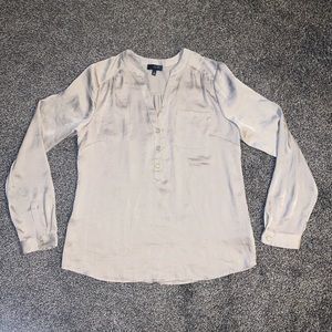 The Limited women’s gold top size medium